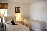 Twin Bed Room